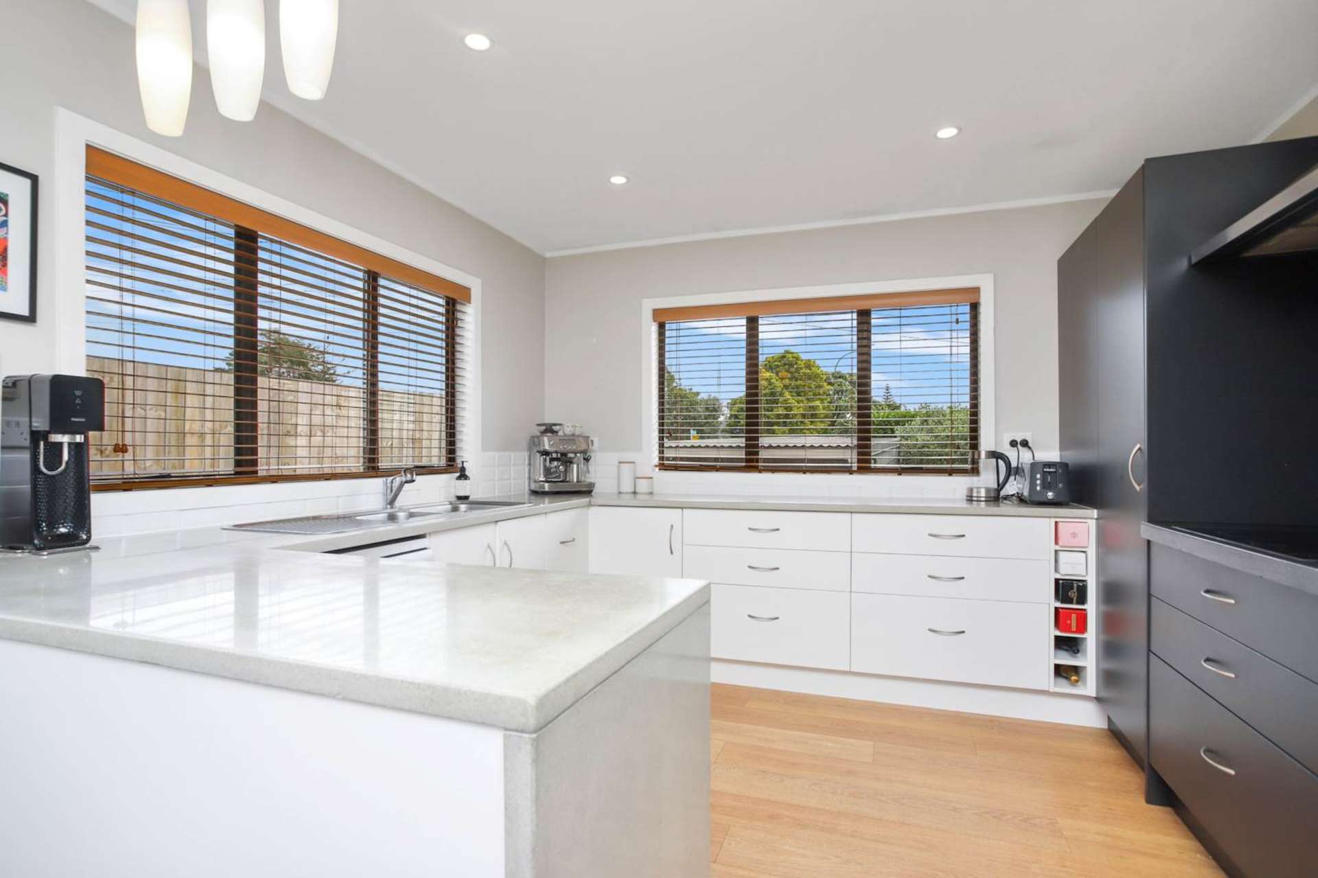 1/90 Rosier Road Glen Eden_0