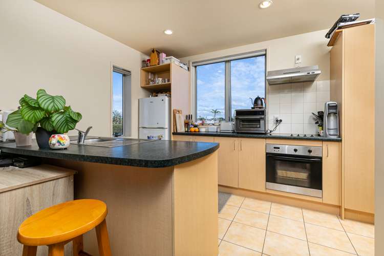 14/3 Riverside Road Orewa_9