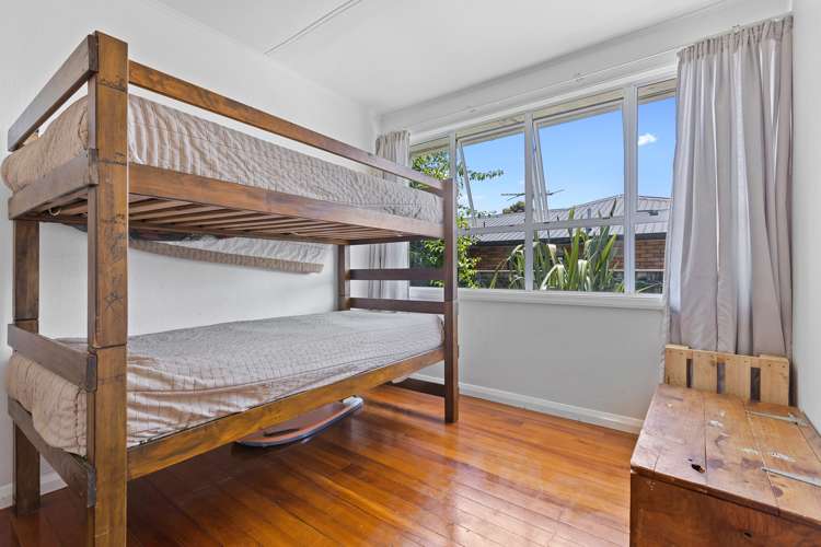 9 Karaka Street Merrilands_14