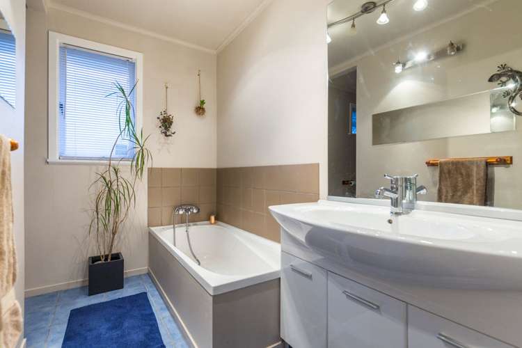 5 Hughes Terrace Te Atatu Peninsula_8