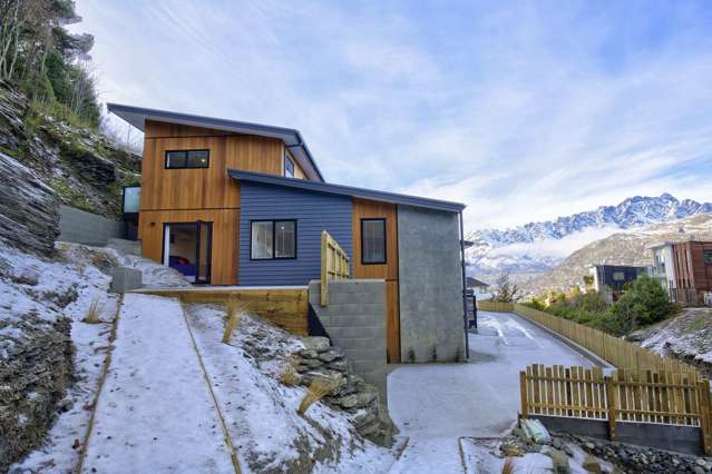 12 Saint Lauras Lane Queenstown_1