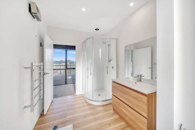 13 High Street Kakanui_15