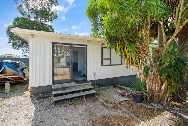 1529 Inland Road_4