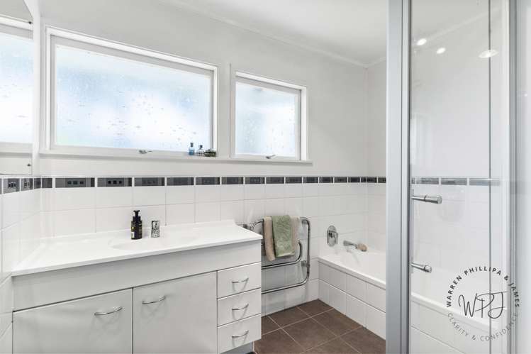 12 Lakeside Drive Pahurehure_12