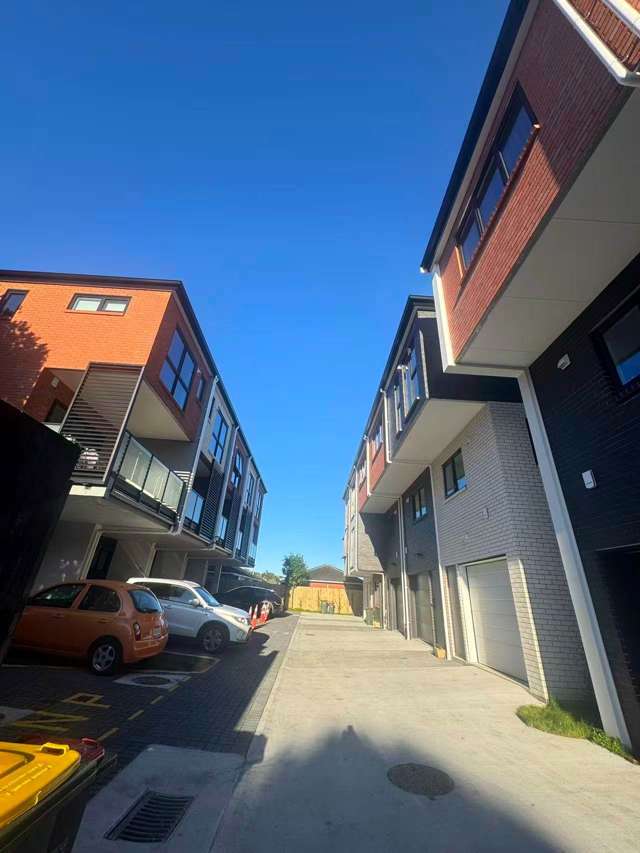 Modern, Low-Maintenance Living in the Heart of...