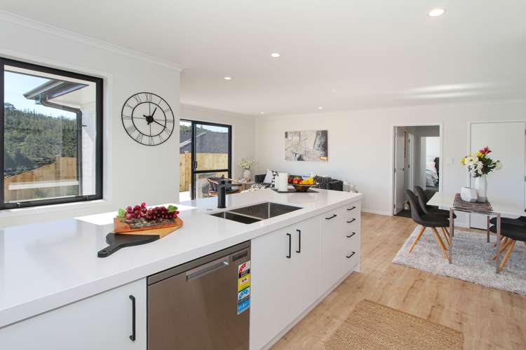 46 Pacific Heights Road Orewa_18