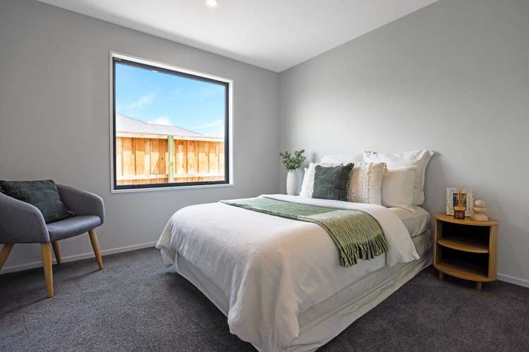 10 Strowan Avenue Elgin_21