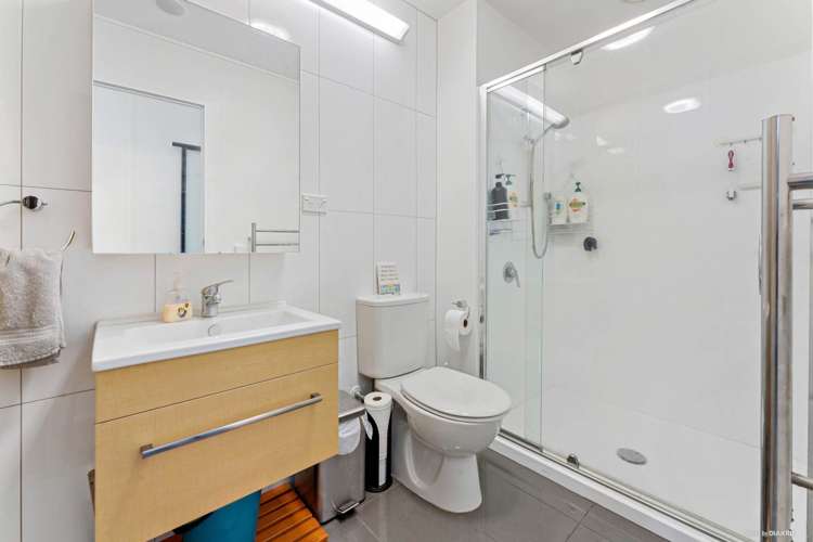 813/17 Putney Way Manukau_6