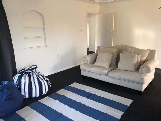 427 High Street South Carterton_1