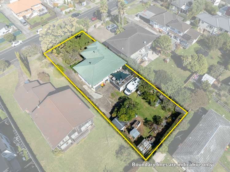 23 Bradbury Road Botany Downs_17