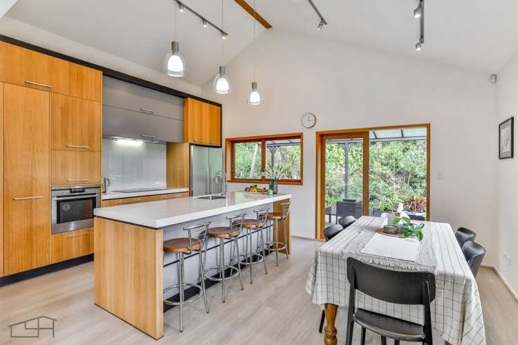 184 Laingholm Drive Titirangi_4