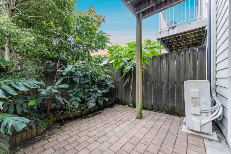 6/49 Henderson Valley Road Henderson_11