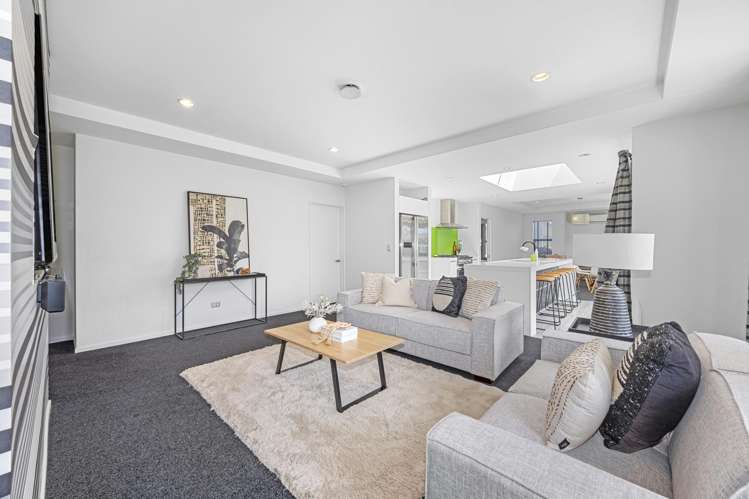 11 Handley Crescent Wigram_6