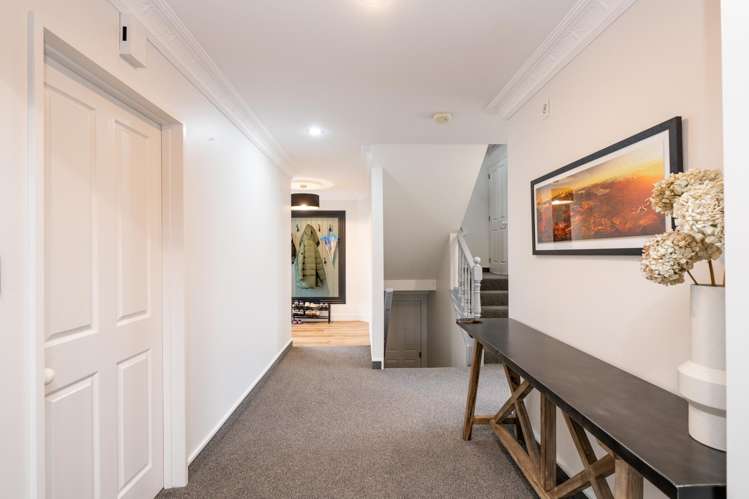 712 Queens Drive Waikiwi_10