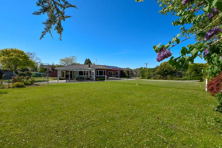 258 High Street North Carterton_21