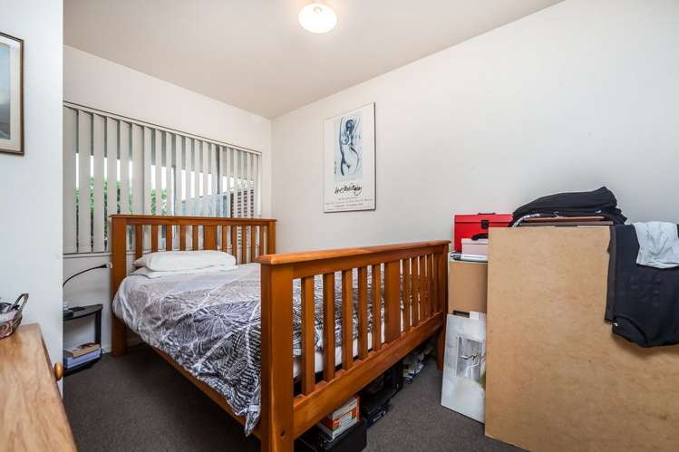 8/242 Great North Road Henderson_6