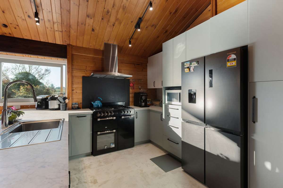 168 Te Kawa Road_3
