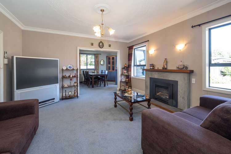 63 Racecourse Road Allenton_7