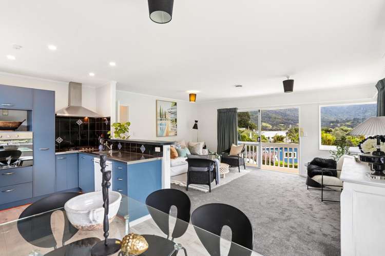 37 Foster Avenue Huia_6