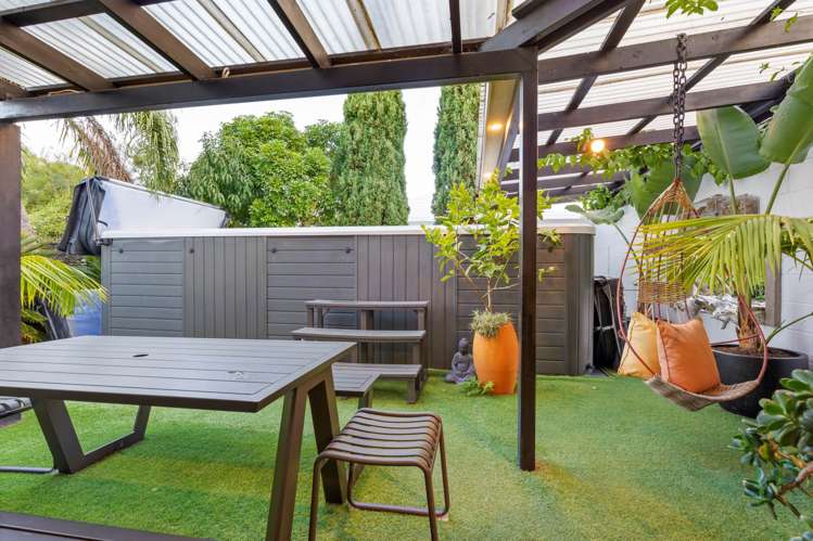 3 Elgin Place Red Beach_31