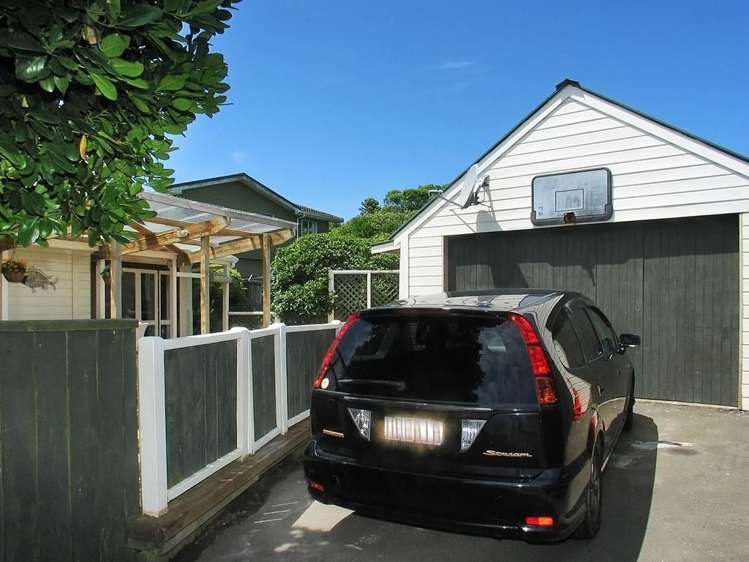 10 Richard Street Titahi Bay_18