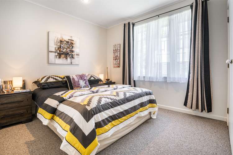 16 Deane Avenue Titirangi_11