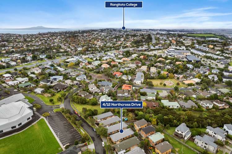 4/12 Northcross Drive Oteha_12