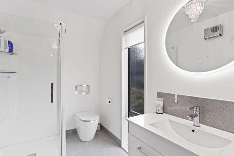 49 Oregon Place Burwood_13