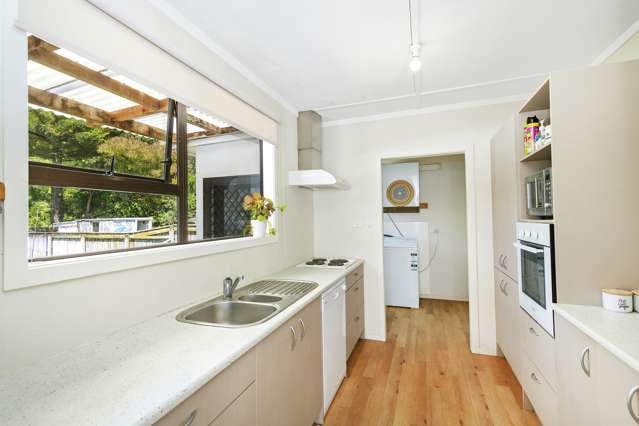 72 Waddington Drive Naenae_4