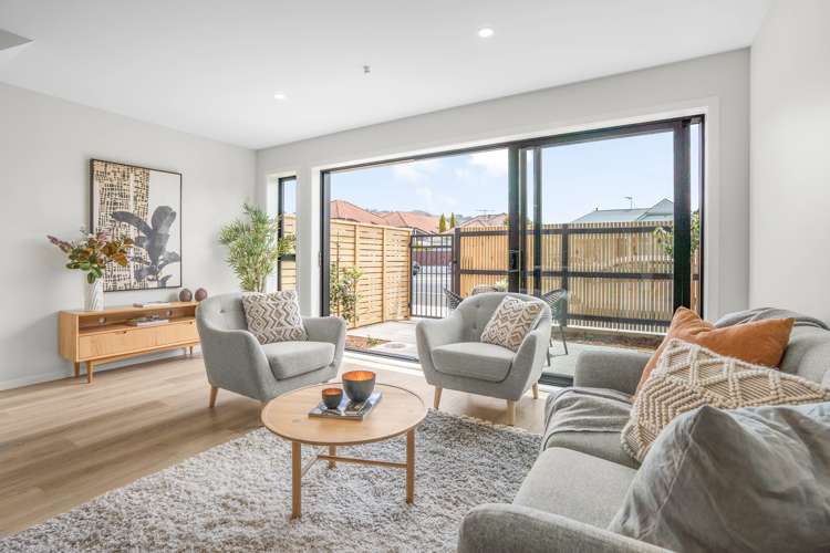 2/90 Knights Road Woburn_7