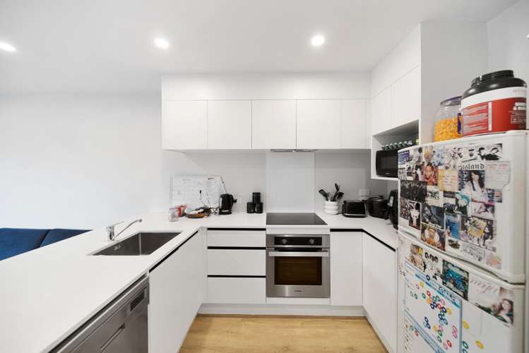 28/137 Hall Avenue_4