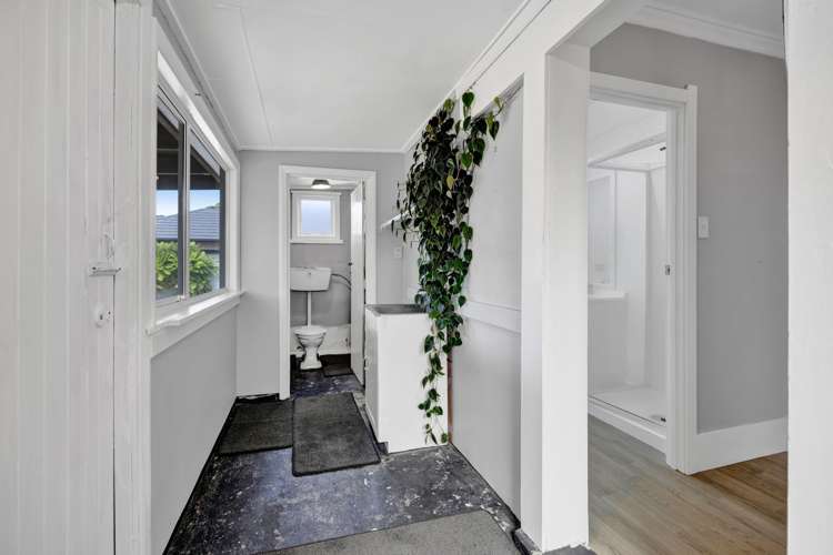 23 Layard Street Opunake_23