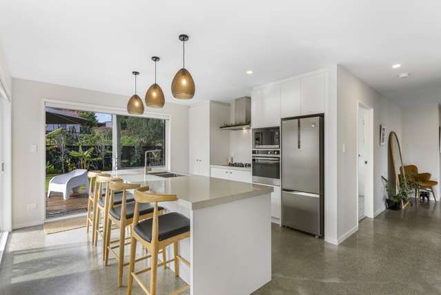 37 Couldrey Crescent Red Beach_3