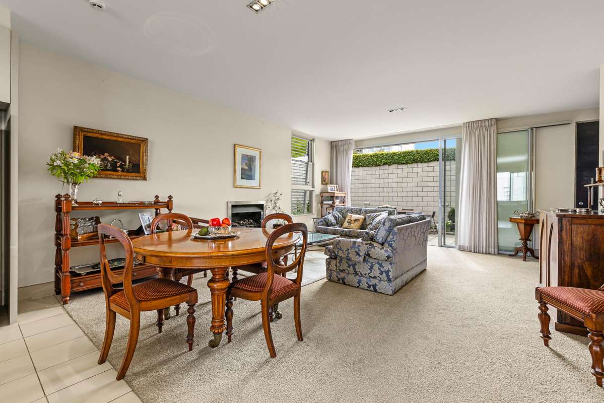 19F St Stephens Avenue_2