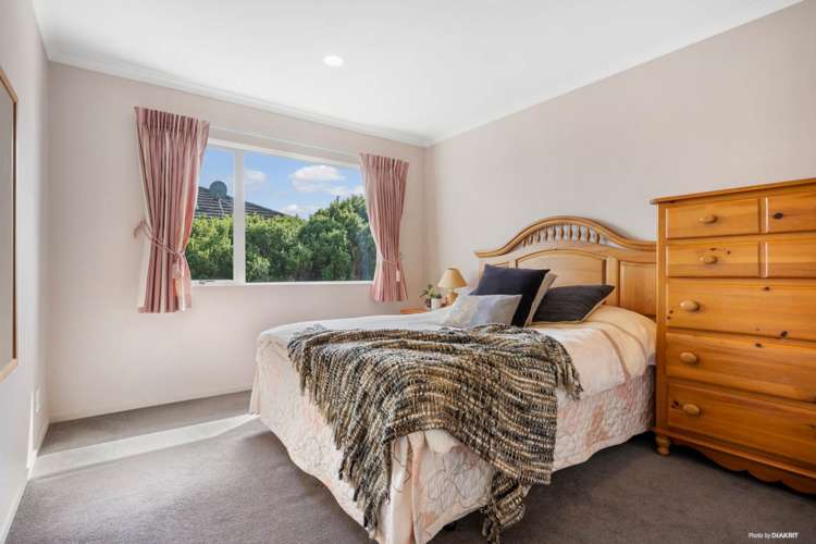 4 Girvan Terrace Wattle Downs_9