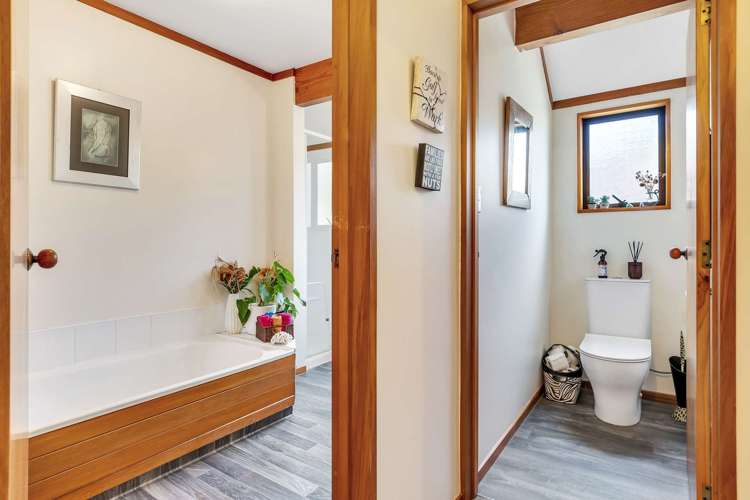 18 Bay View Road Cable Bay_19