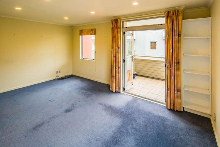 53/305 Evans Bay Parade Hataitai_9