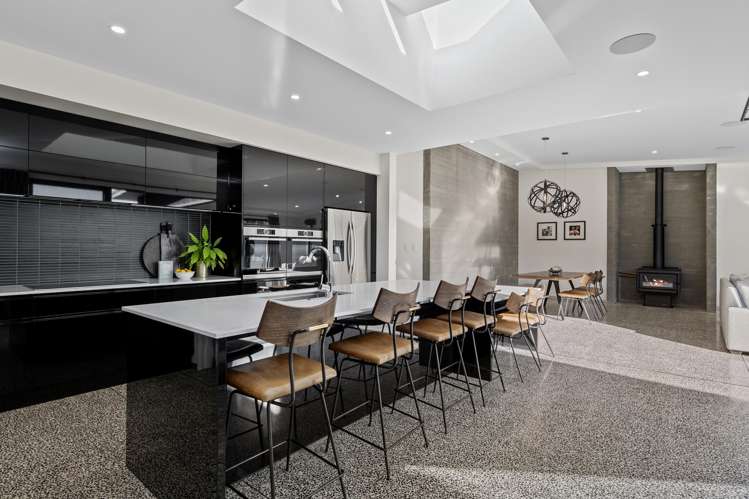 13 Carnaveron Drive Lincoln_5