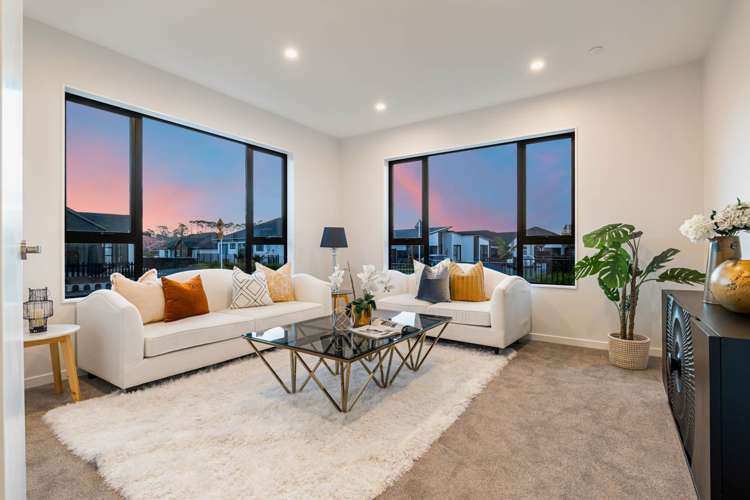 22 Tipu Crescent Wainui_1