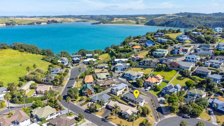 11 Kestrel Heights Arkles Bay_3