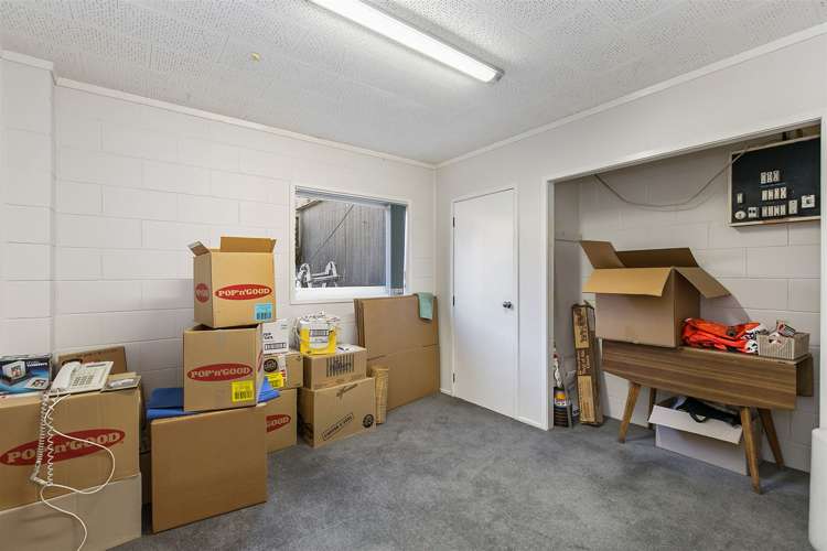 42 Park Hill Road Birkenhead_18