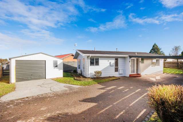 Move-in ready in the heart of Kelvin Grove