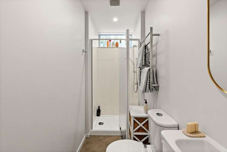 4A Lucy Road Bluff Hill_14