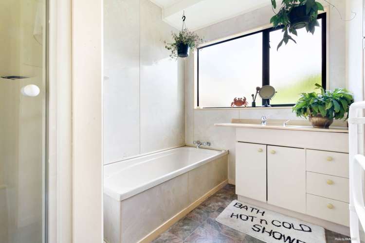 2/10 Cron Avenue Te Atatu South_8