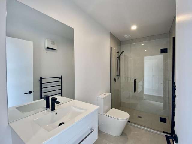 1/408a Barrington Street 10222_4