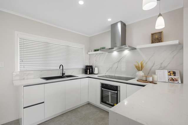 2/56a Taharoto Road Takapuna_3