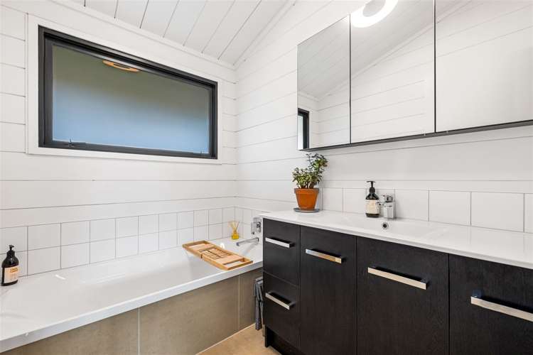 35 Holliss Avenue Cashmere_13