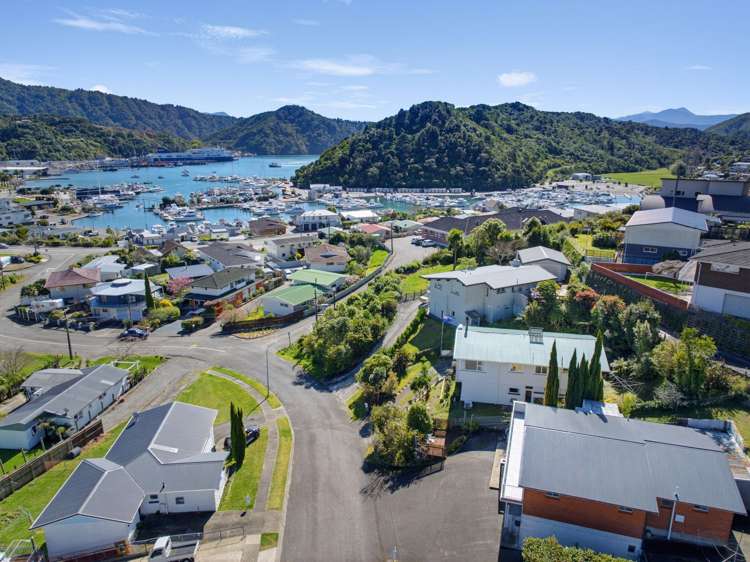 10 Seaview Crescent Picton_24