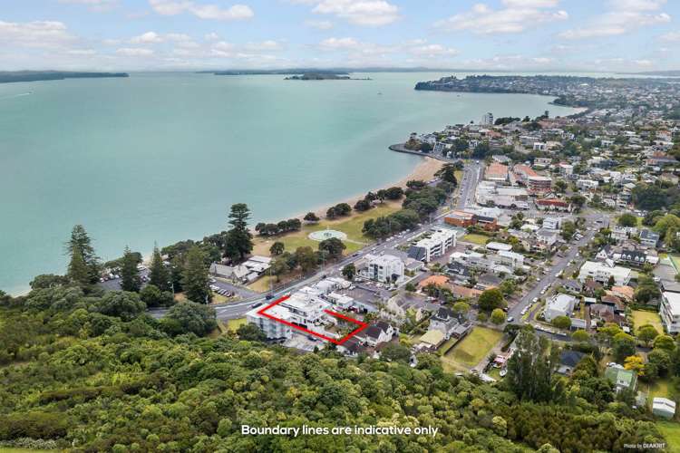 2/31 Tamaki Drive Mission Bay_16