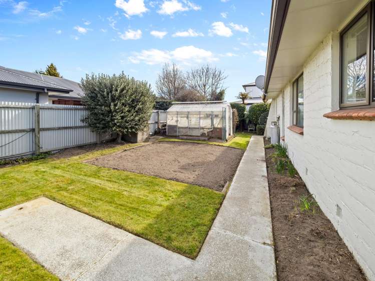 2/282 Tancred Street Ashburton_20